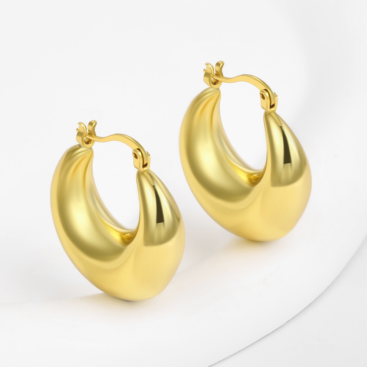 Huggie earrings for women；Chunky Hoop Earrings；gold-plated jewelry