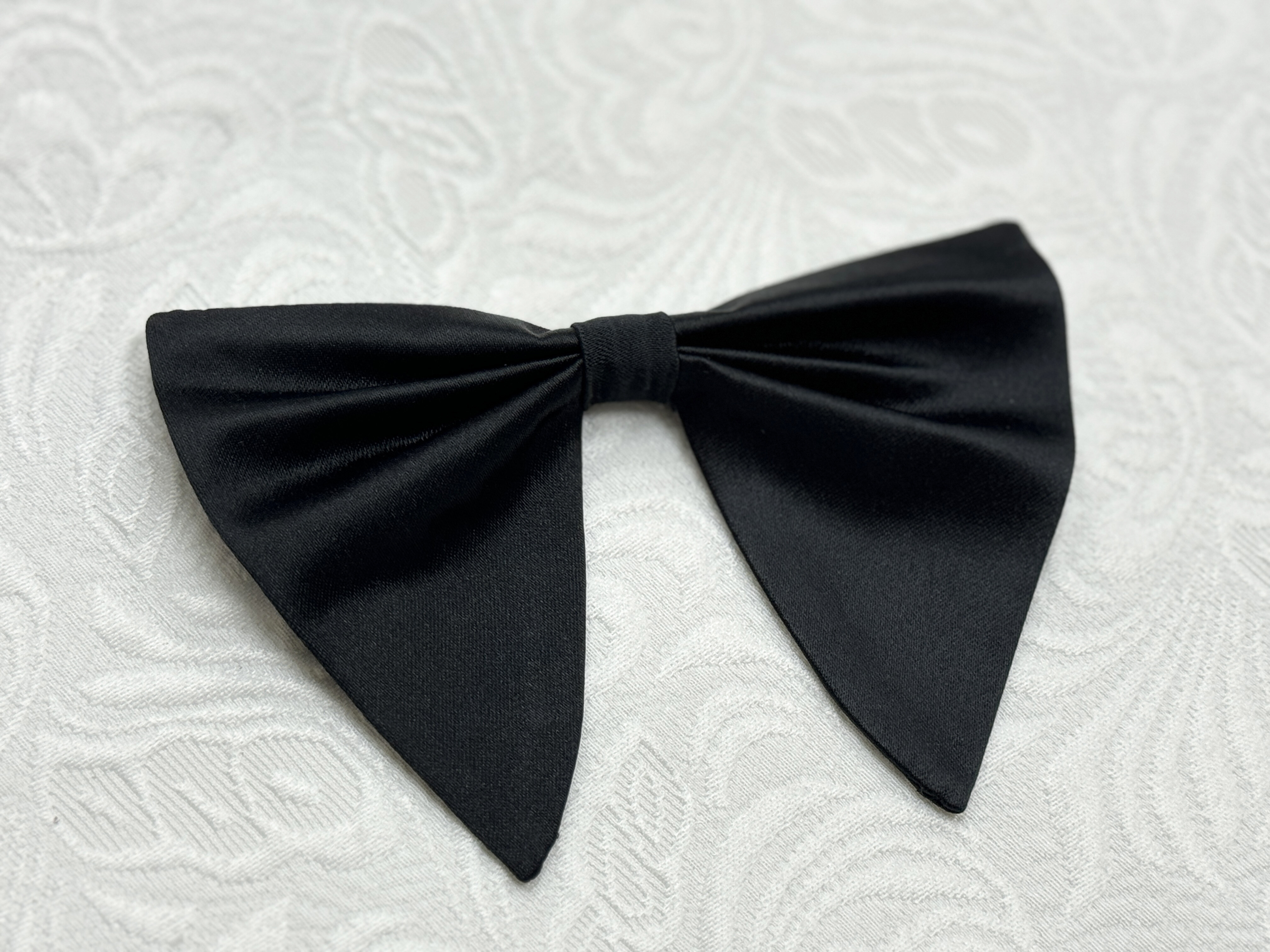 custom bow tie