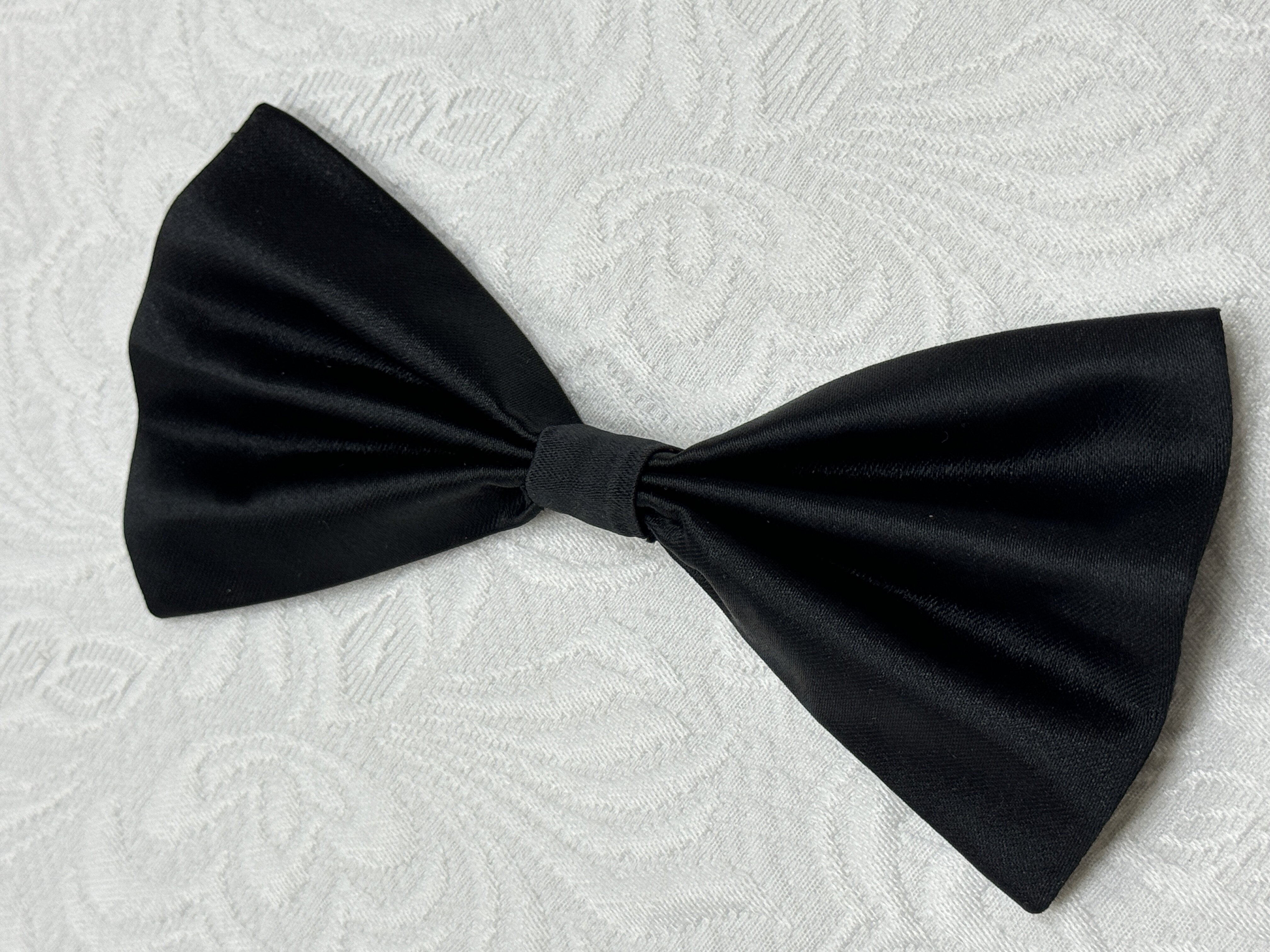 custom bow tie