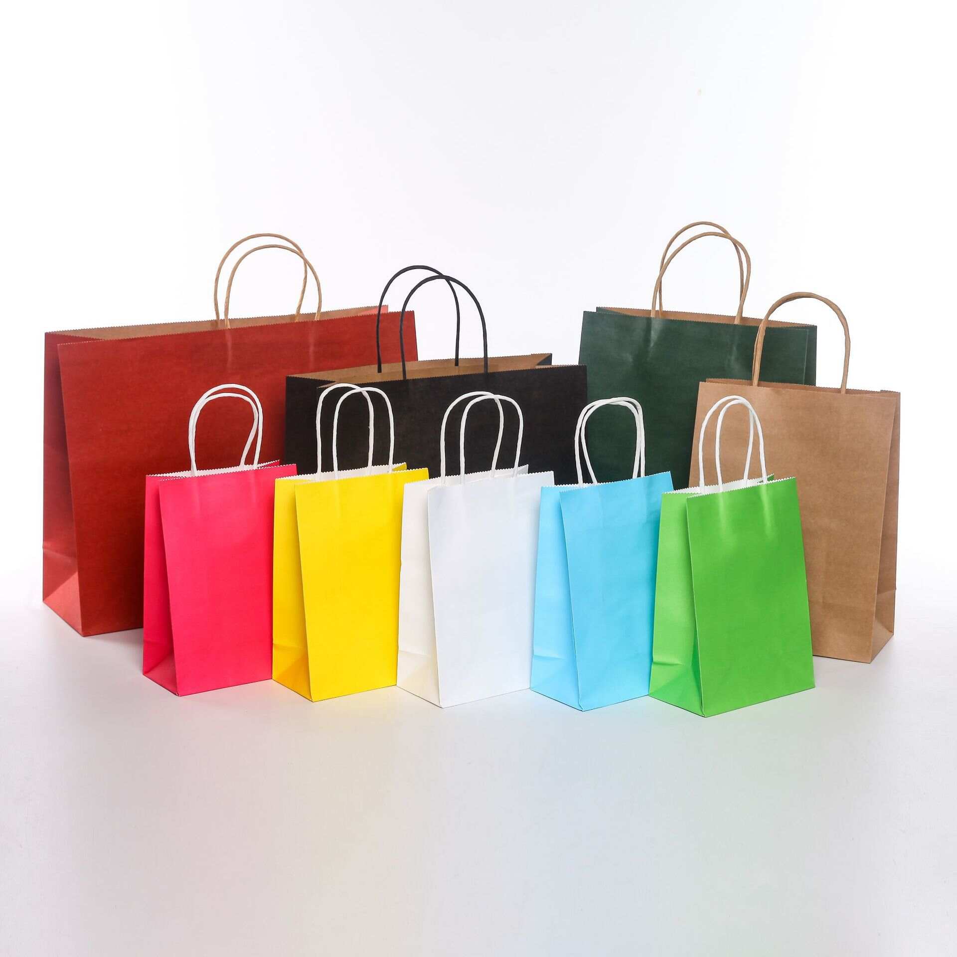 Eco-Friendly Kraft Paper Bags OEM Wholesale Custom Printed Shopping Brown Gift White Kraft Paper Bag With Your Own Logo With Han