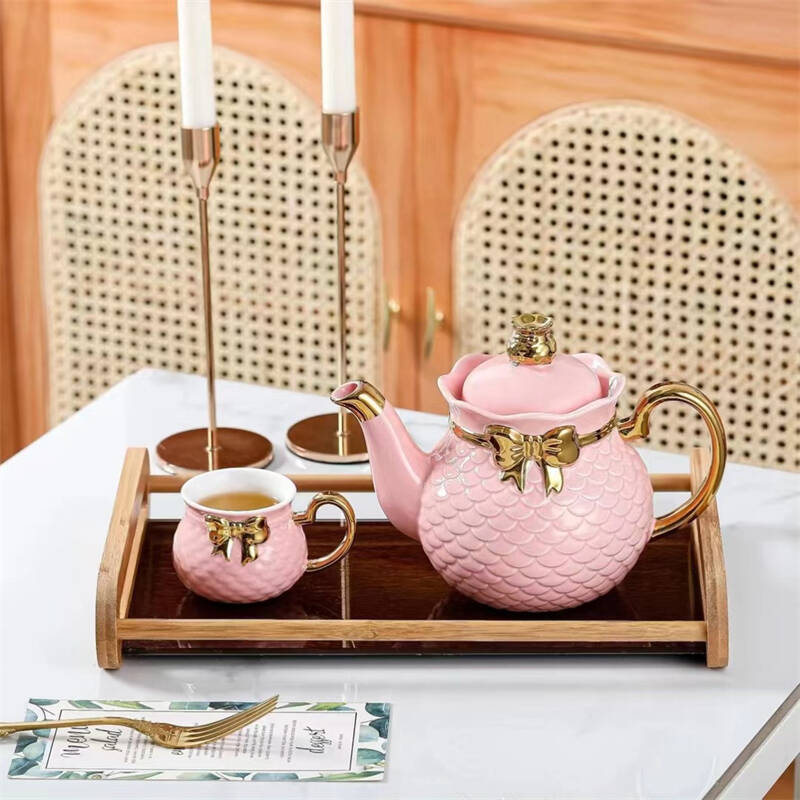 pink-teaware-set-for-one.jpg