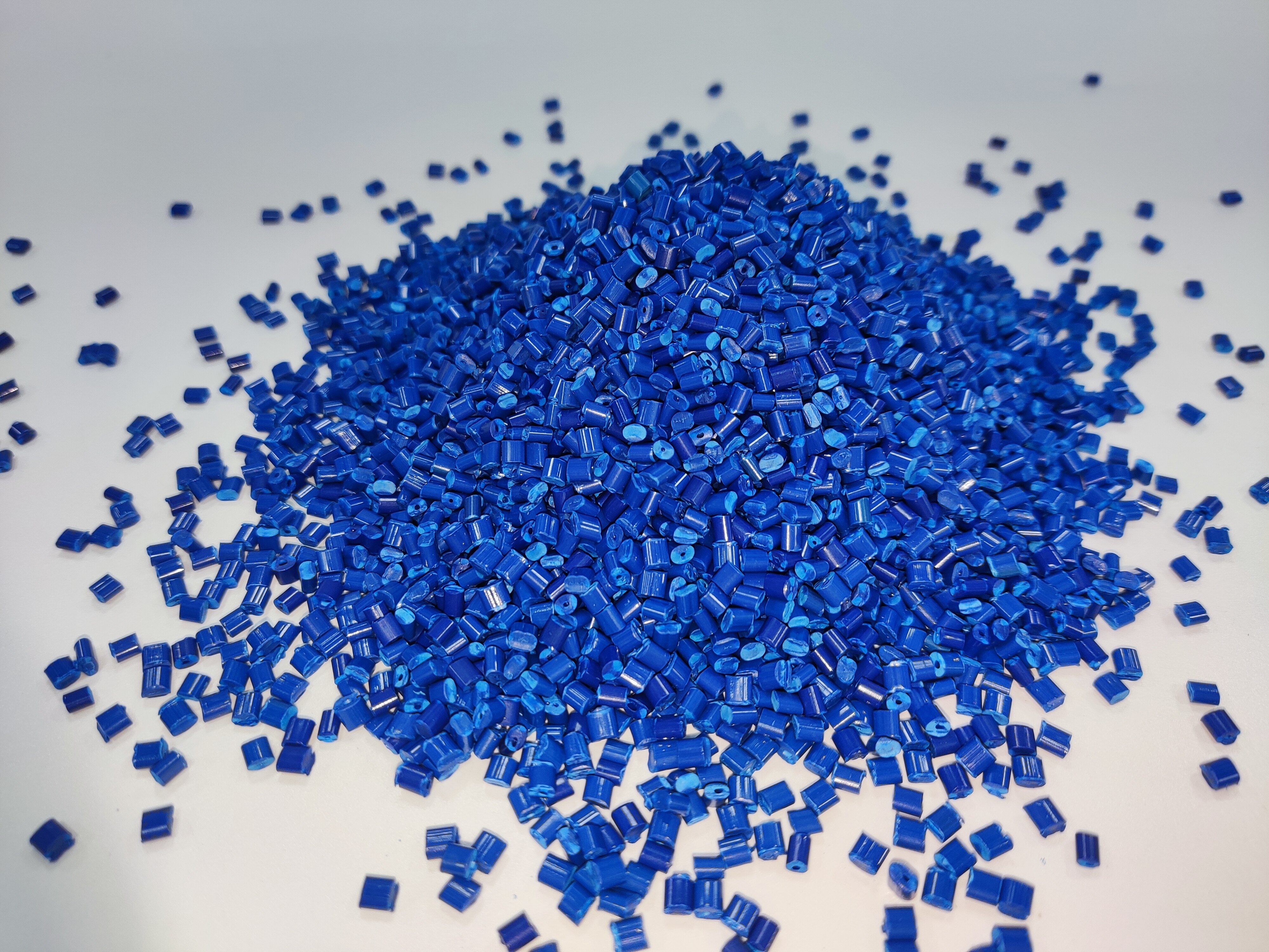 Premium TPE Plastic Granules for Carpet Backing - Durable, Flexible, and Eco-Friendly