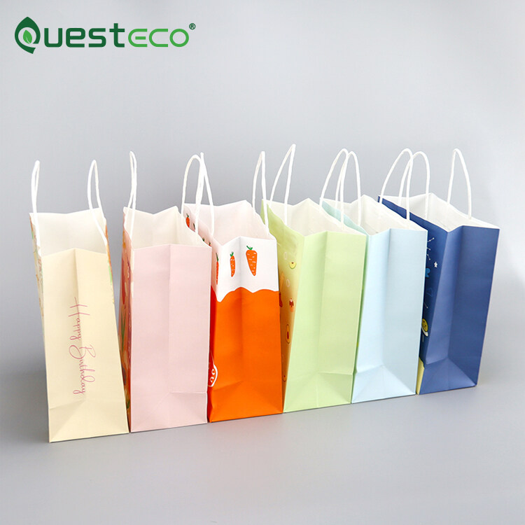 Eco-Friendly Foldable Reusable Kraft Paper Bags Paper Bag With Logo PrintLuxury shopping paper bag