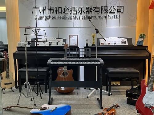 Apresentando fabricantes de instrumentos musicais na China