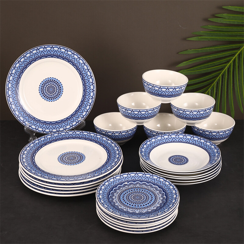 white and blue crockery, best ceramic dishes, quality dinner plates