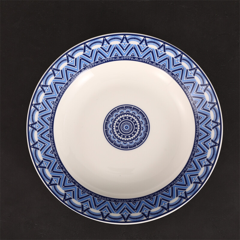 white and blue crockery, best ceramic dishes, quality dinner plates