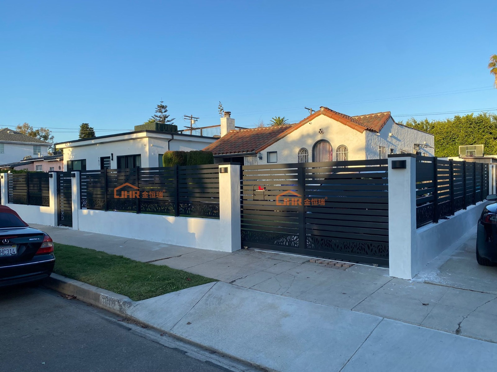 EXQUISITE PROJECT CASES OF ALUMINUM GATE AND FENCE