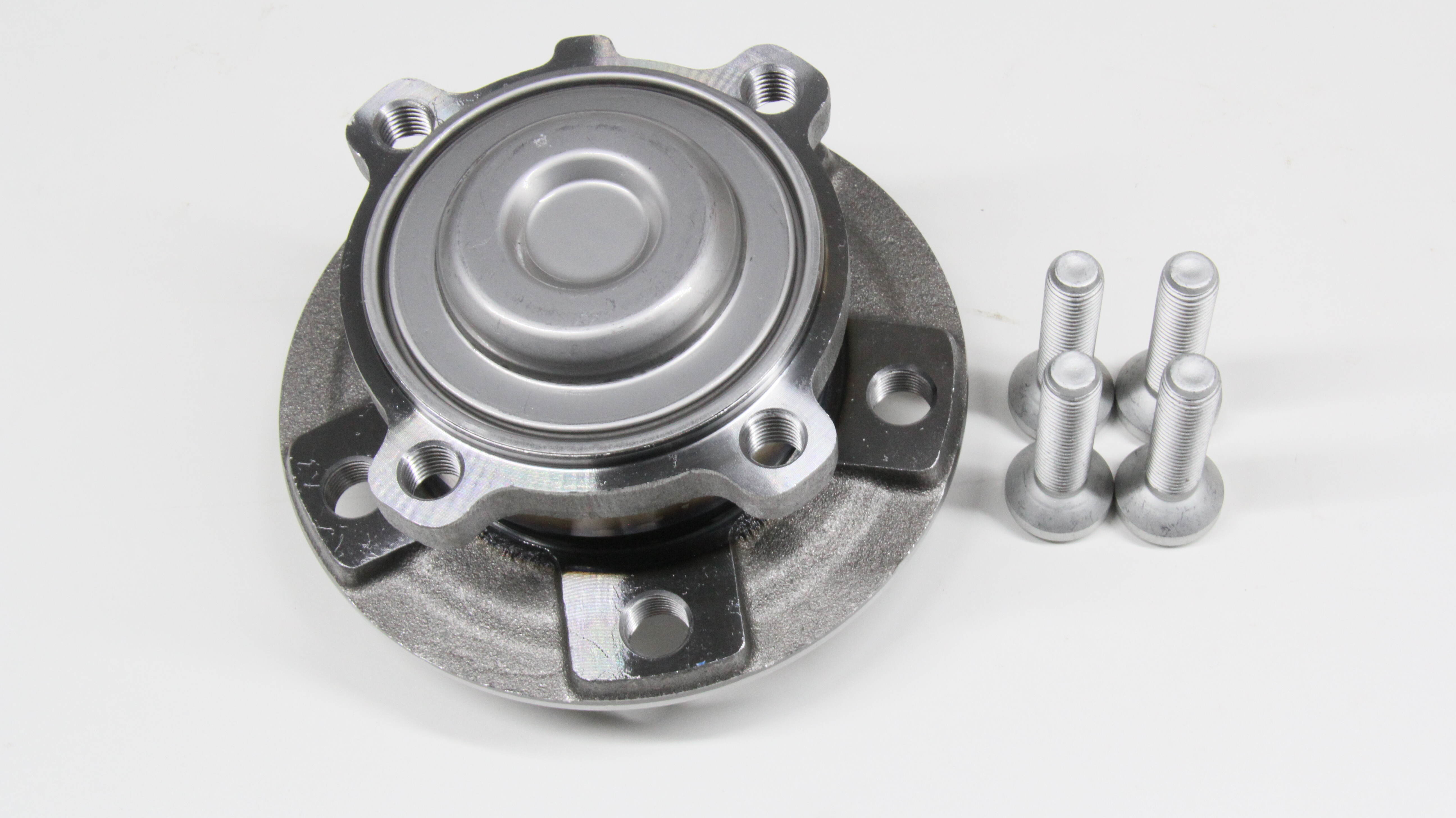 3120679485031 VKBA7213 BMW 1 2011-2019 WHEEL HUB UNIT KITS