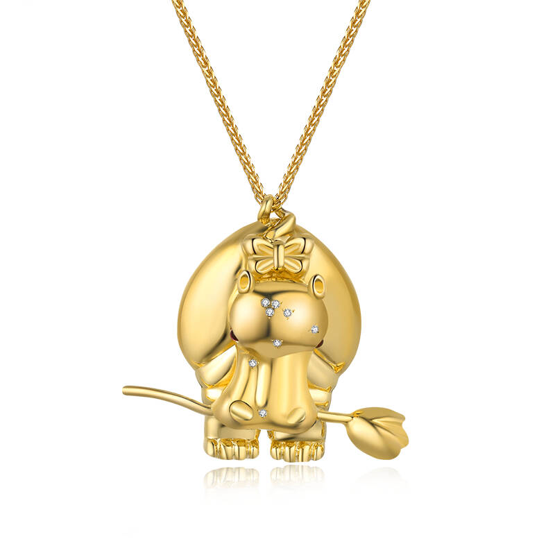 Golden Cute Elephant Necklace in 18K Gold with Natural Diamonds