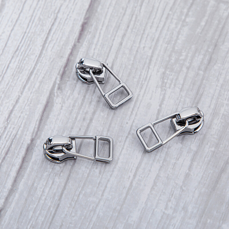 Metal Zipper Pull Tab: The Perfect Addition to Your Accessories Collection