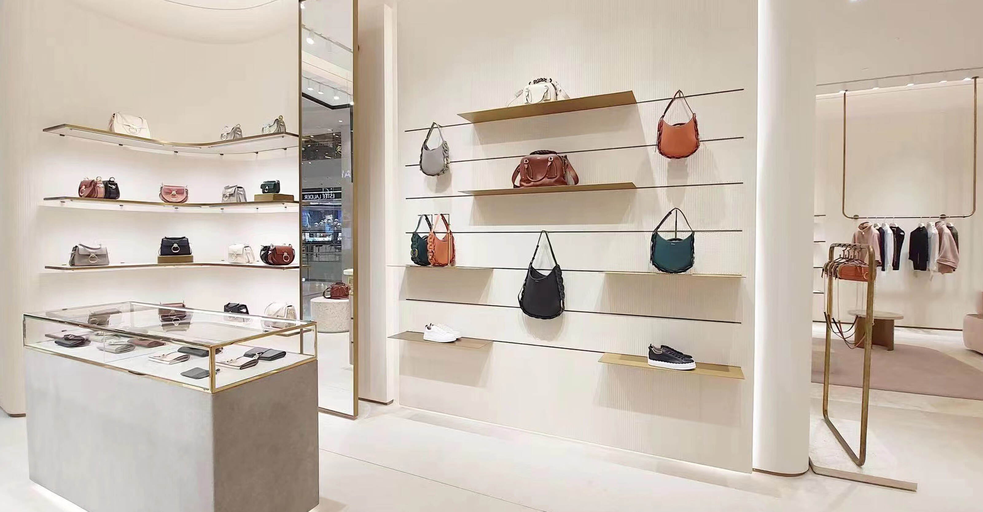 Success Stories: Customization and Installation Excellence
