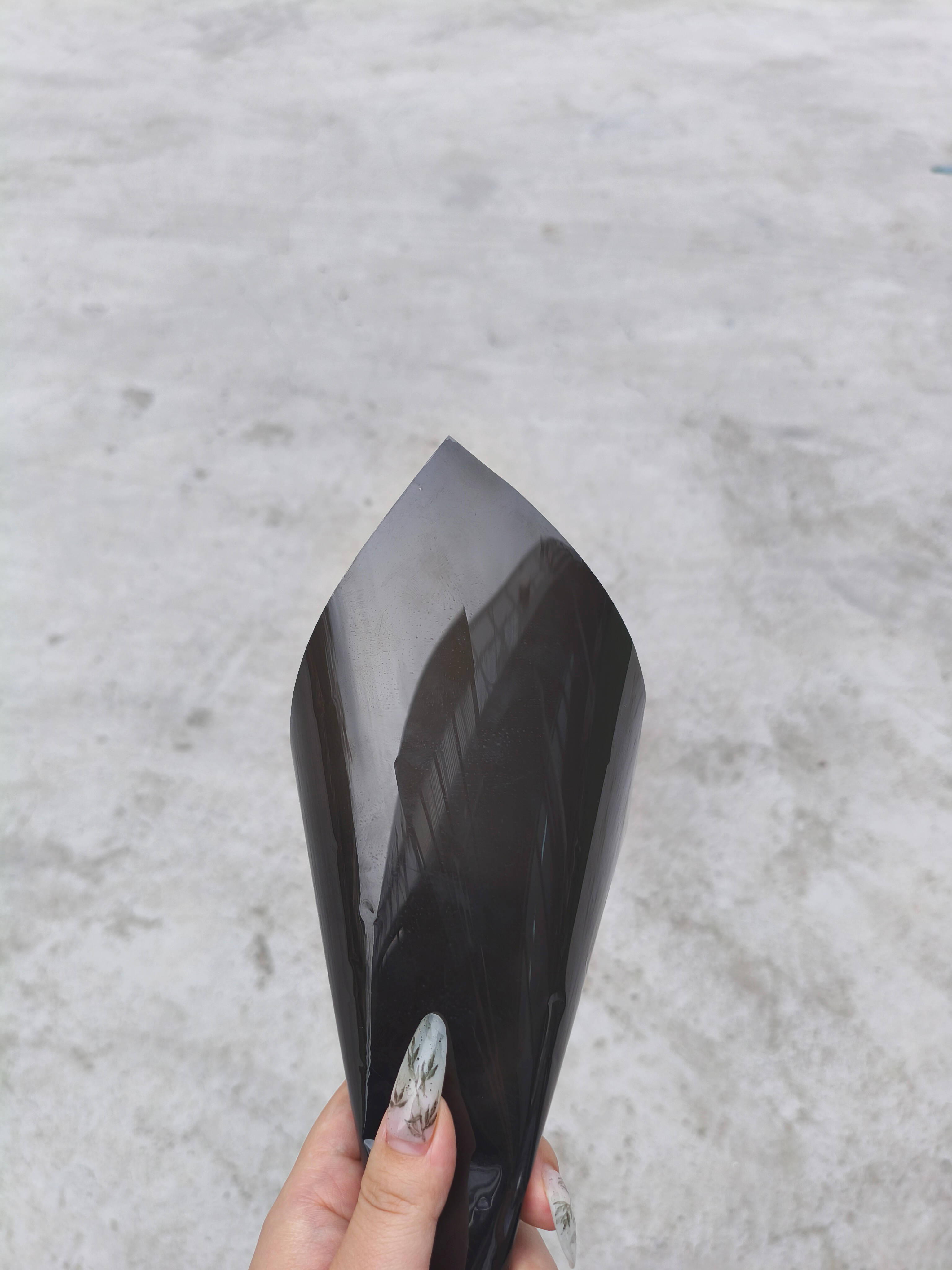 Anti-scratch; anti-yellow; UV protection; more style; light dark; safety