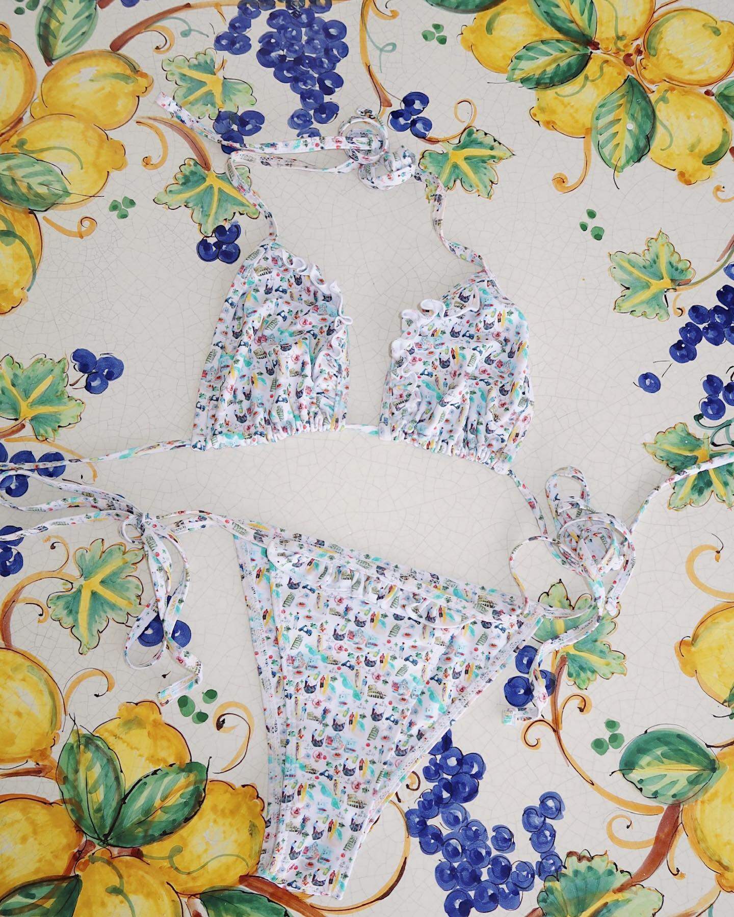 Swimwear Factory provides customized women's two-piece printed low-rise lace-up swimwear