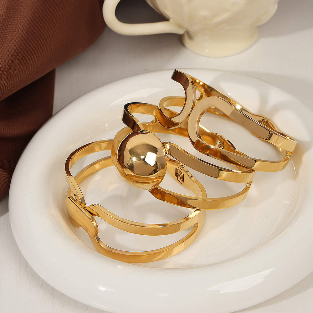 18K Gold Plated Stainless Steel Jewelry Waterproof Bangle