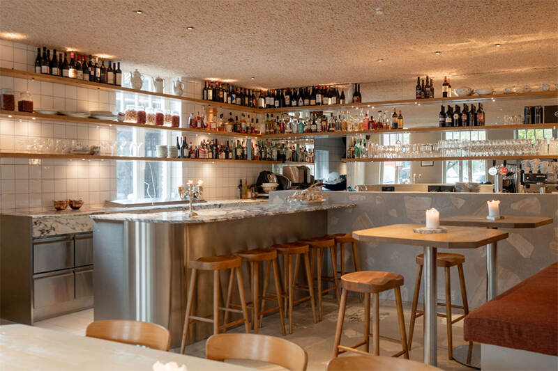 restaurant lighting (2).jpg