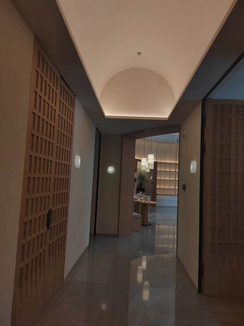 restaurant lighting suppliers