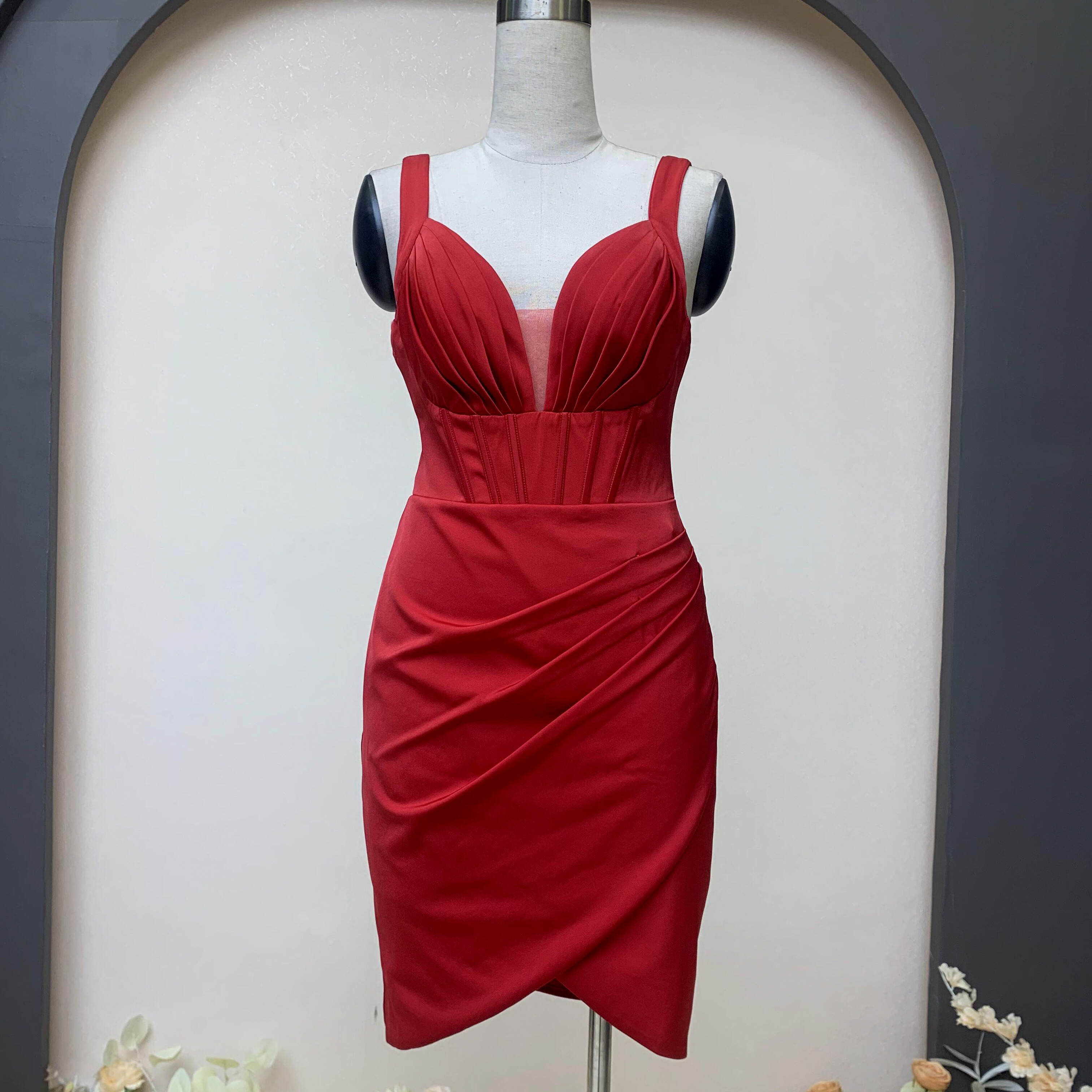 Sweet heart neckline pleat boning satin cocktail dress