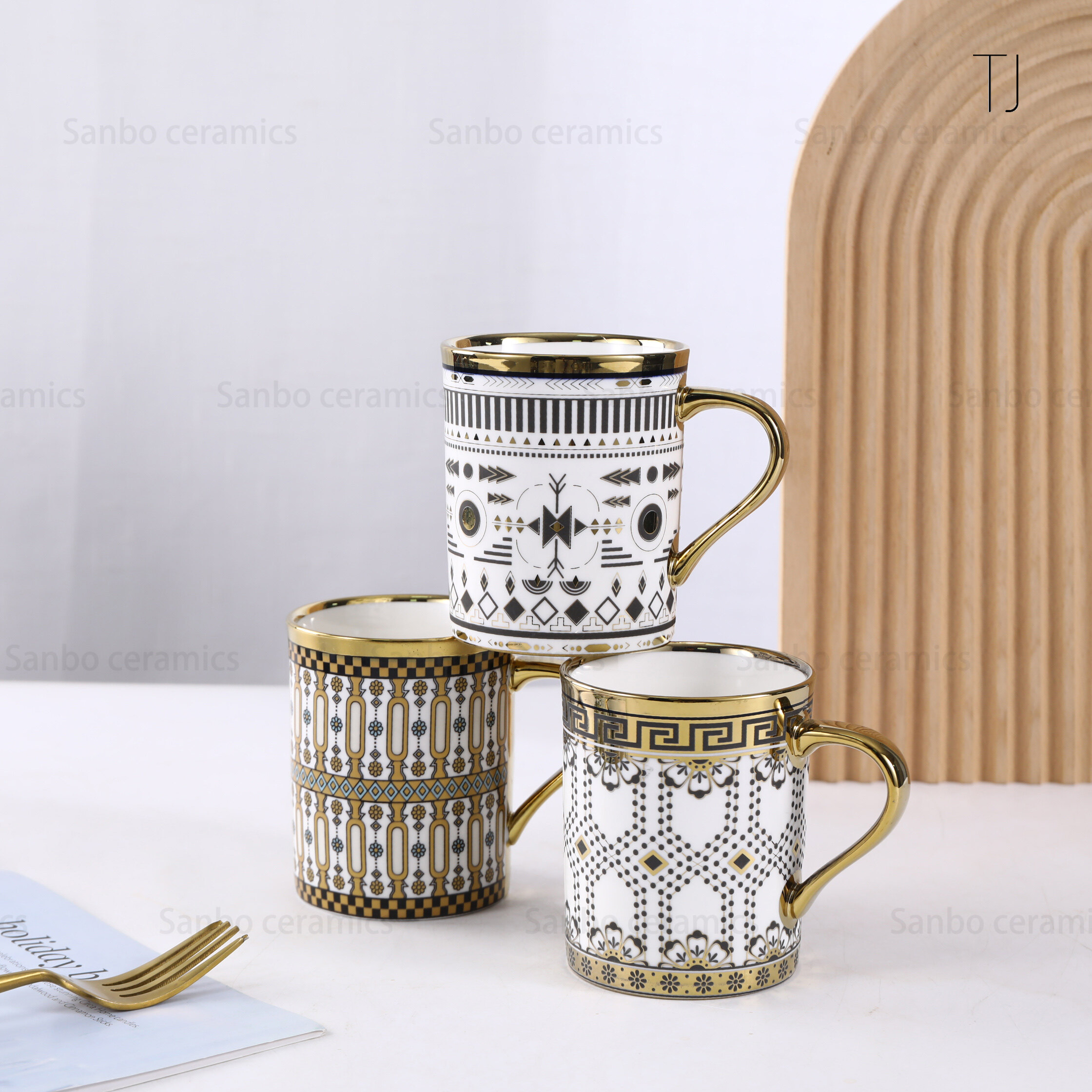 Custom Decal Pattern Ceramic Coffee Cup With Gold Plated Handle