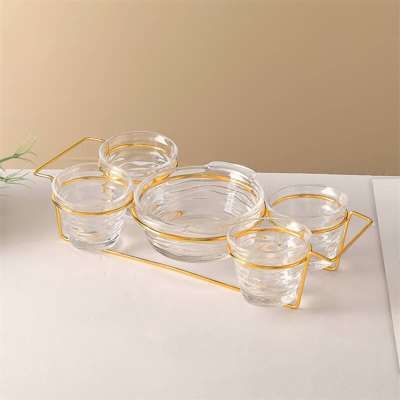 round-glass-chip-bowl-with-4-cups-angle-view.jpg