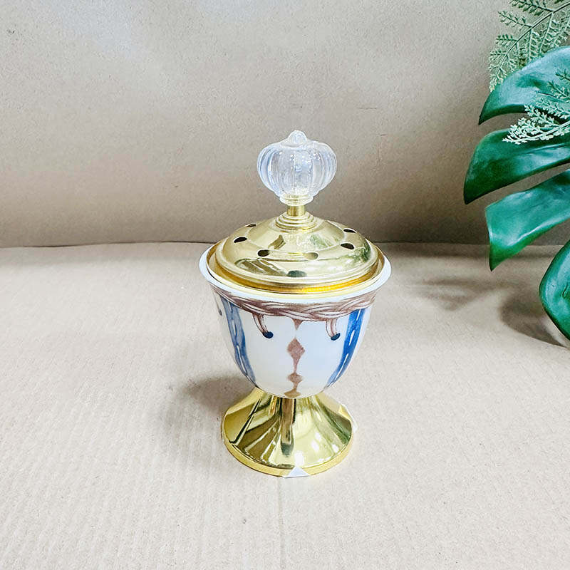 Vintage ceramic Candlestick Holders Elegant Stand Candelabra for Dining Table Wedding Home Decor Table Ornament