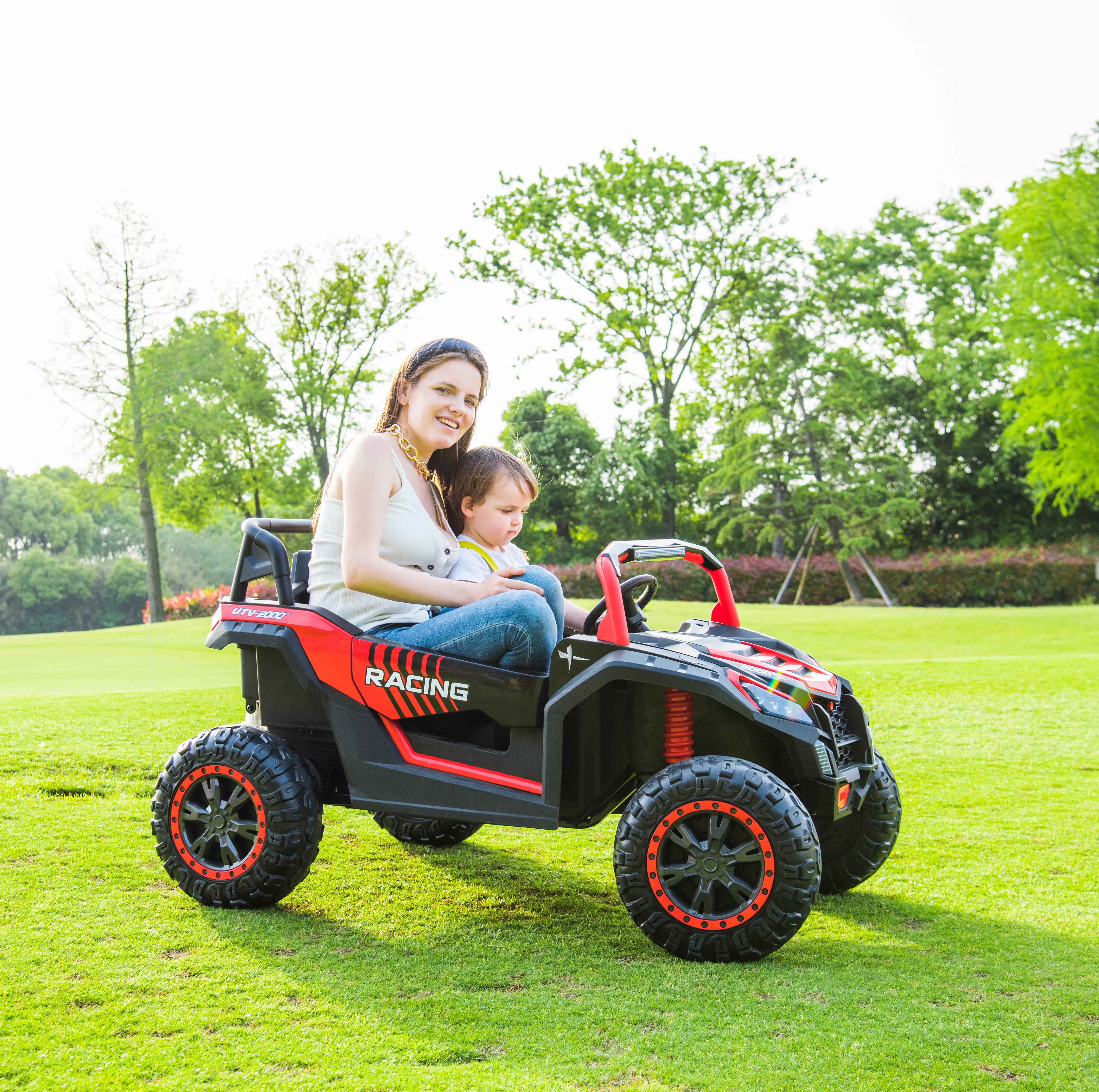 Carro infantil; cavalga em carros para crianças 4-8; carros movidos a bateria de 2 lugares para crianças; dois lugares de carro em carros para crianças; passeio de 2 lugares no carro com controle remoto; carro elétrico para crianças de 2 lugares; carro de 2 lugares para crianças; crianças UTV;