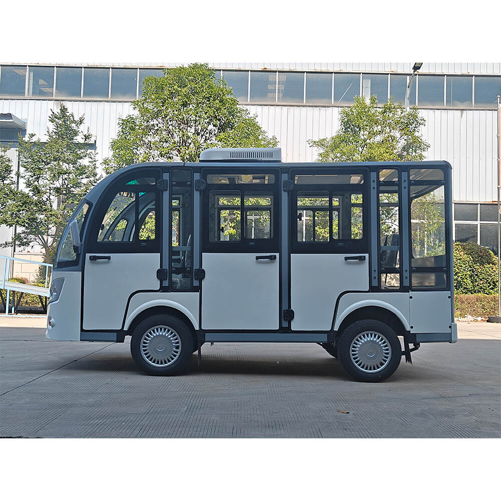8-seat enclosed sightseeing car