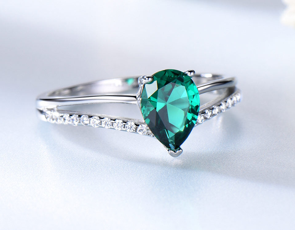 custom emerald ring, custom emerald rings, wholesale emerald rings