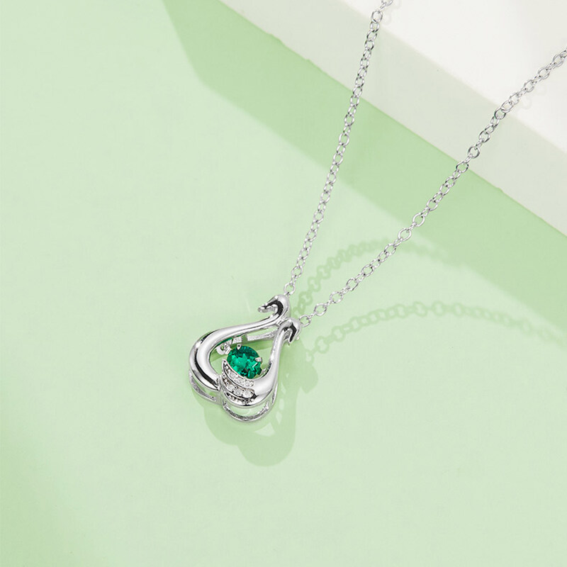 emerald pendant necklace, emerald pendant necklaces, emerald pendants necklaces, pendant emerald necklace