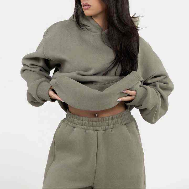women’s fleece hoodie, oversized pullover hoodie, thick cotton hoodie, kangaroo pocket sweatshirt, cozy women’s hoodie, heavyweight sweatshirt women, casual pullover hoodie, soft fleece hoodie