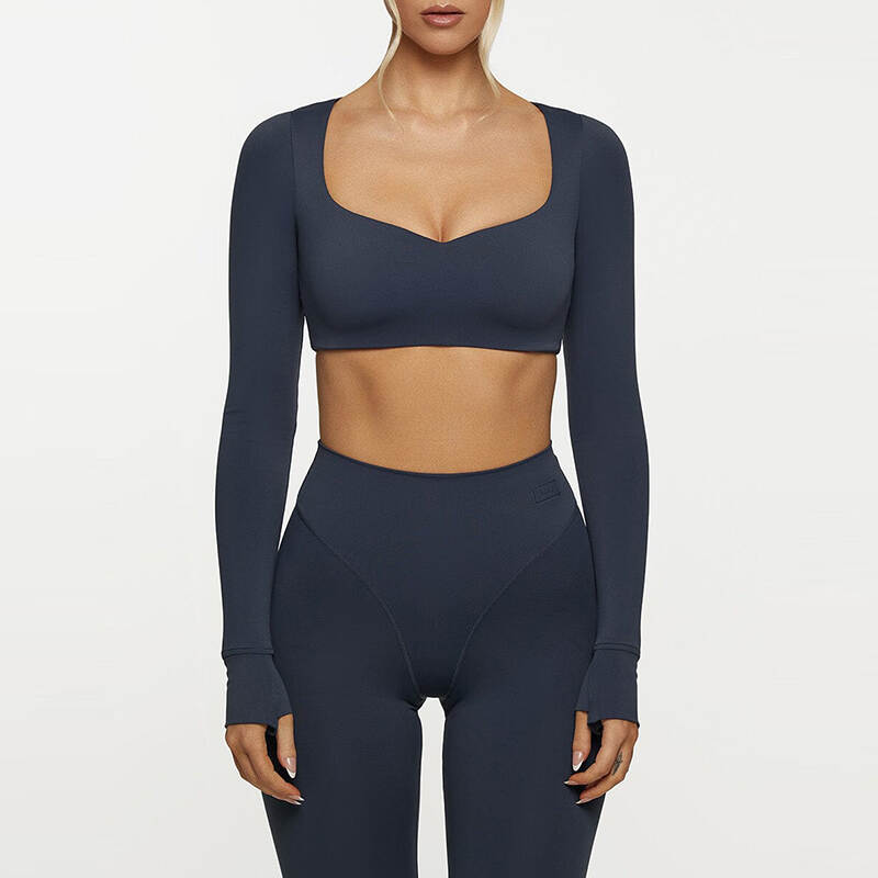 sweetheart yoga top, long sleeve yoga shirt, ribbed crop workout top, women seamless activewear, yoga long sleeve crop top, fitted pilates shirt, stretchy gym clothes, sexy yoga wear women