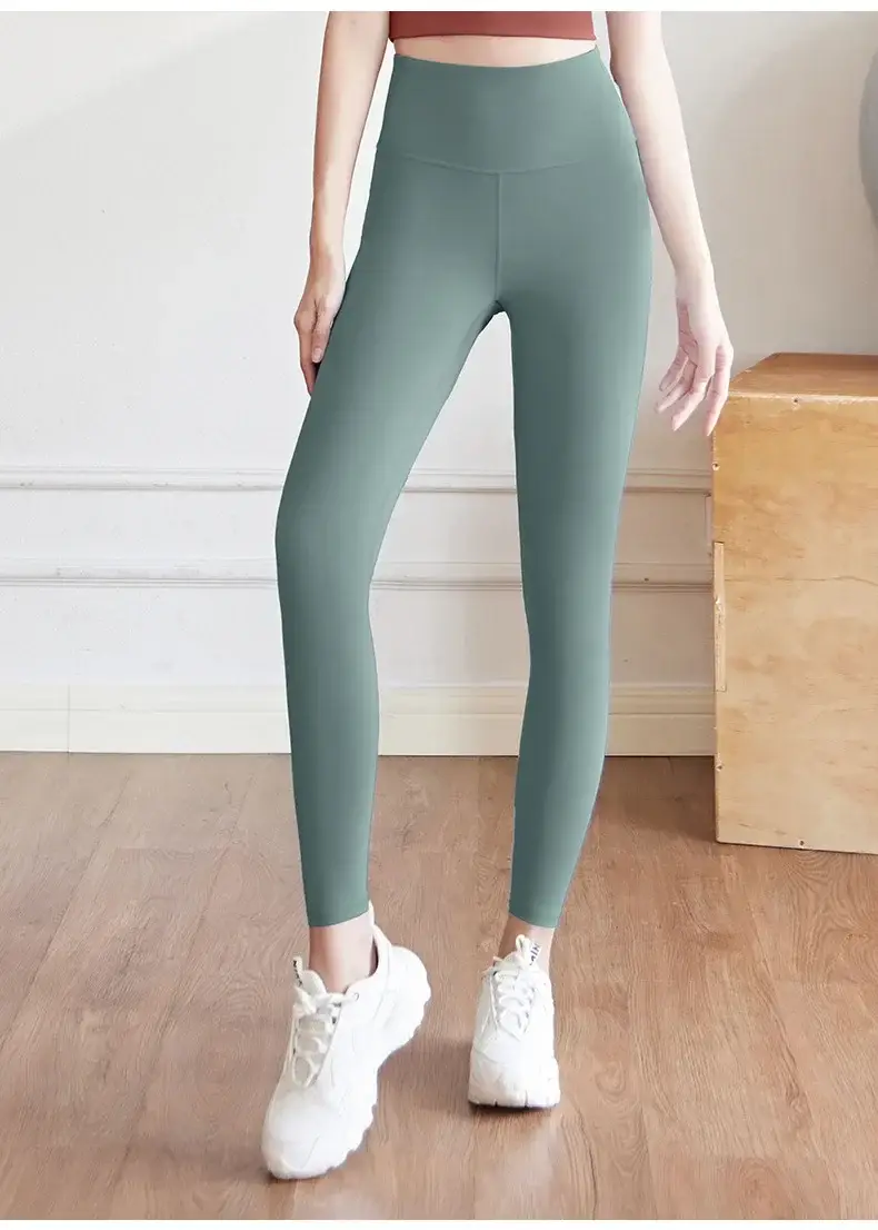 plus size yoga pants, seamless leggings, tummy control leggings, high waist gym leggings, women's workout tights