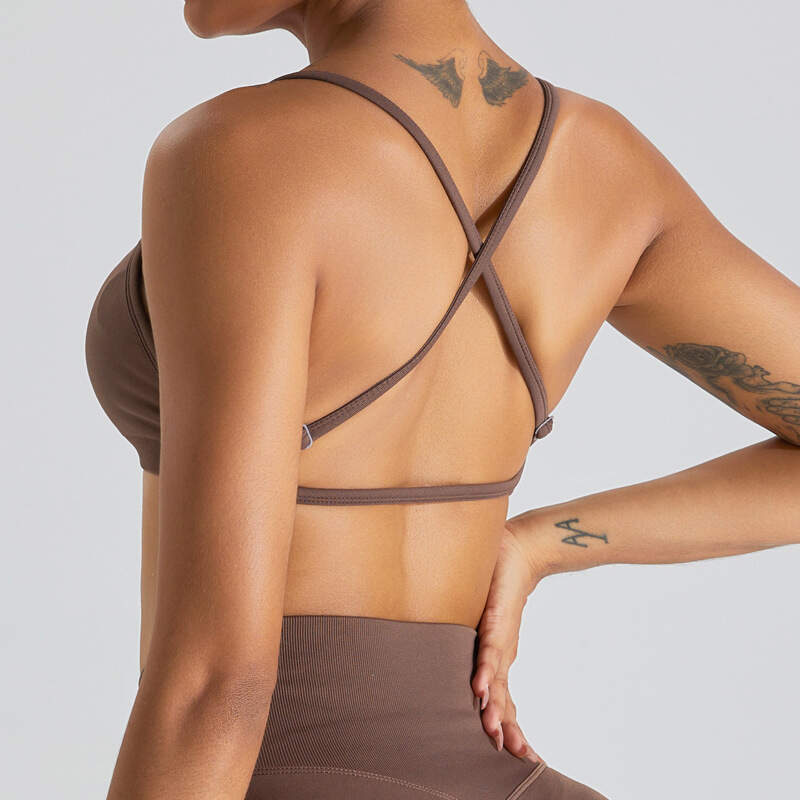seamless yoga bra, women cross back sports bra, breathable quick dry bra, gym running workout top, fitness bra for yoga