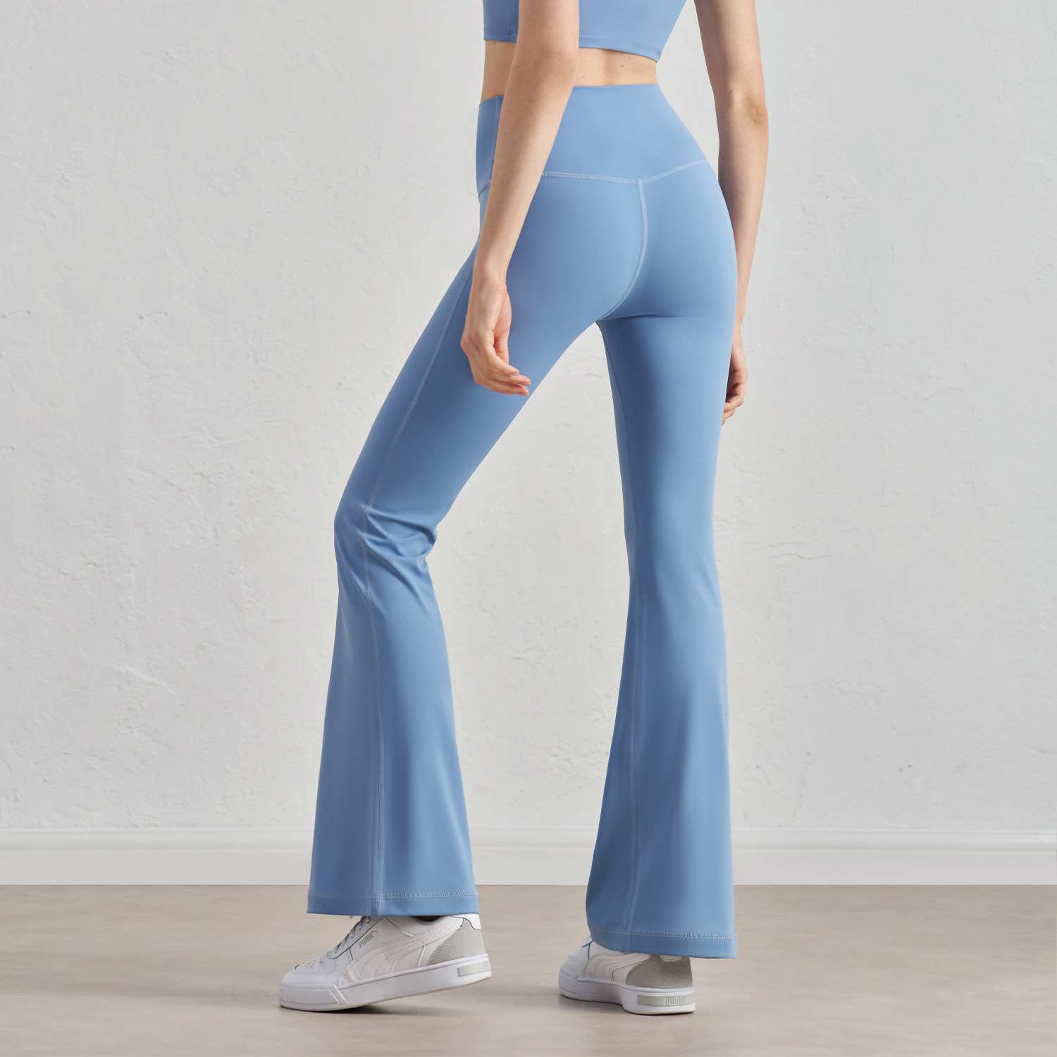 flare yoga pants, bootcut leggings women, high-waisted workout pants, peach-lift yoga pants, sculpting fitness pants