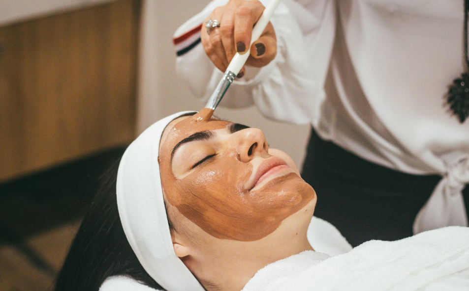 HydraFacial vs. Oxygen Facial: Which One Suits Your Skin Needs?