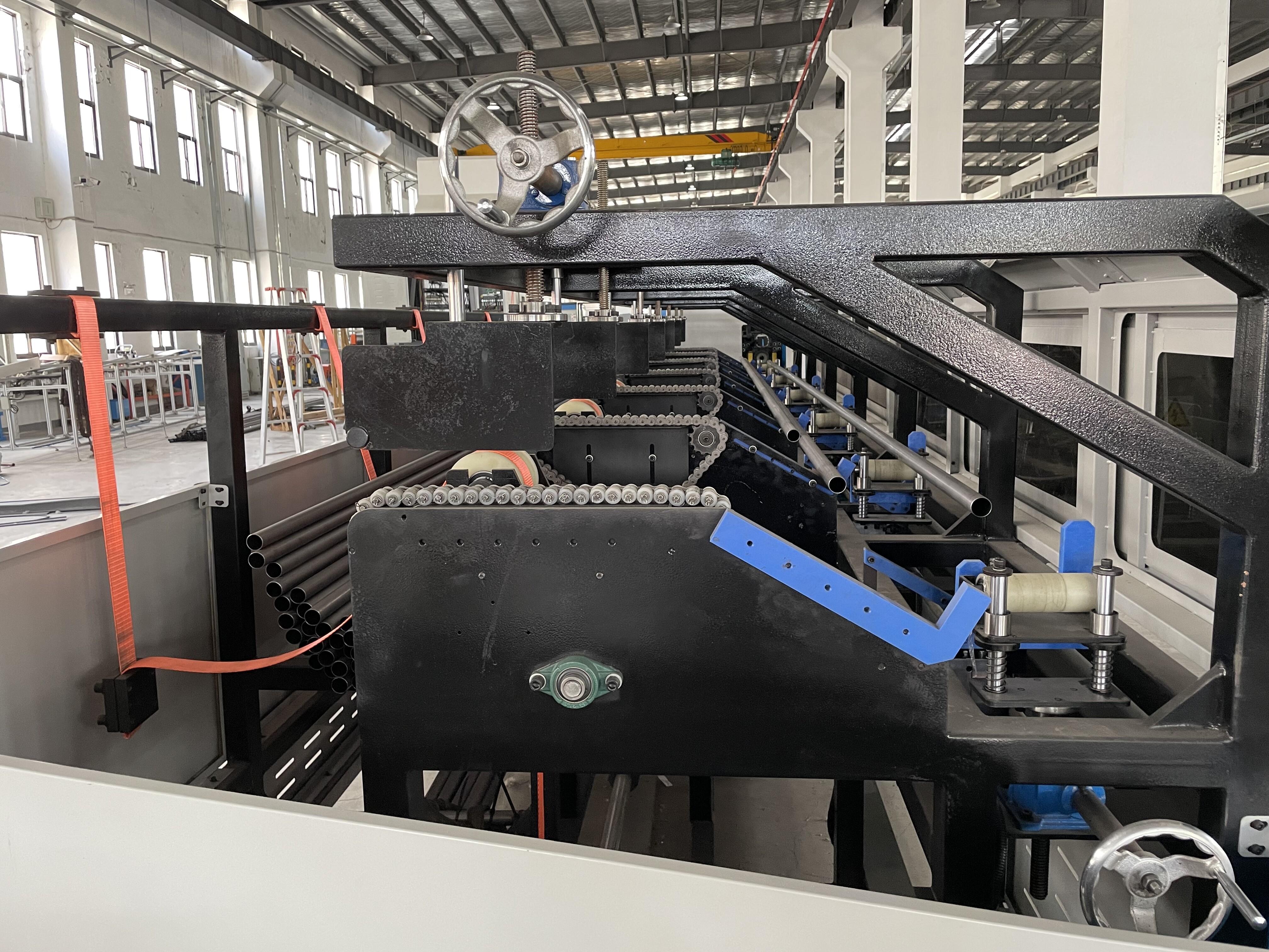 tube lazer cutting;pipe lazer cutting;tube cutting;pipe cutting;lazer cutting;automatic pipe cut;automatic tube cut;tube process;pipe process