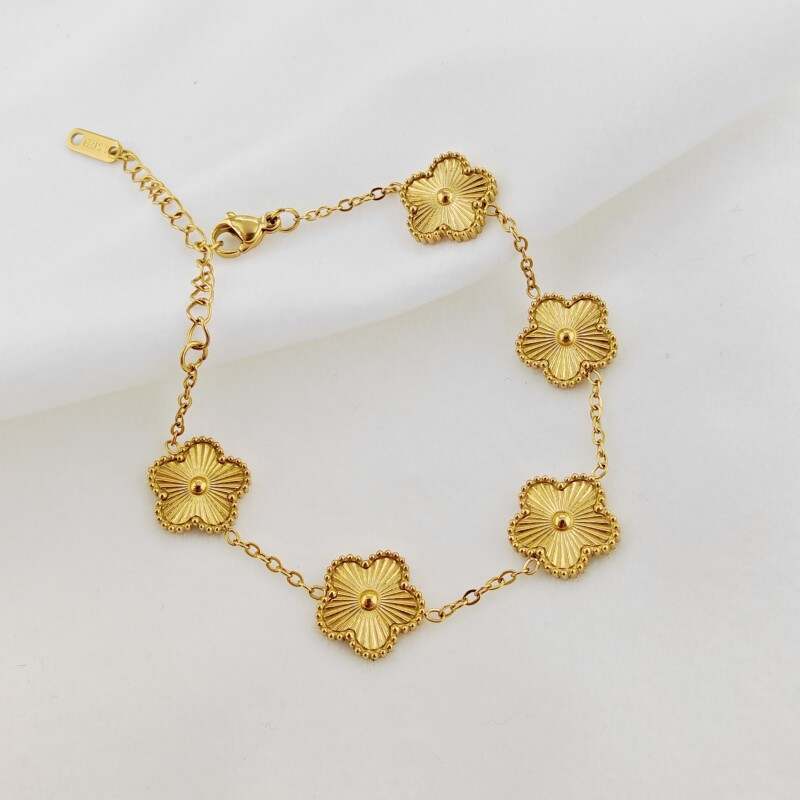 Golden Clover Bracelet