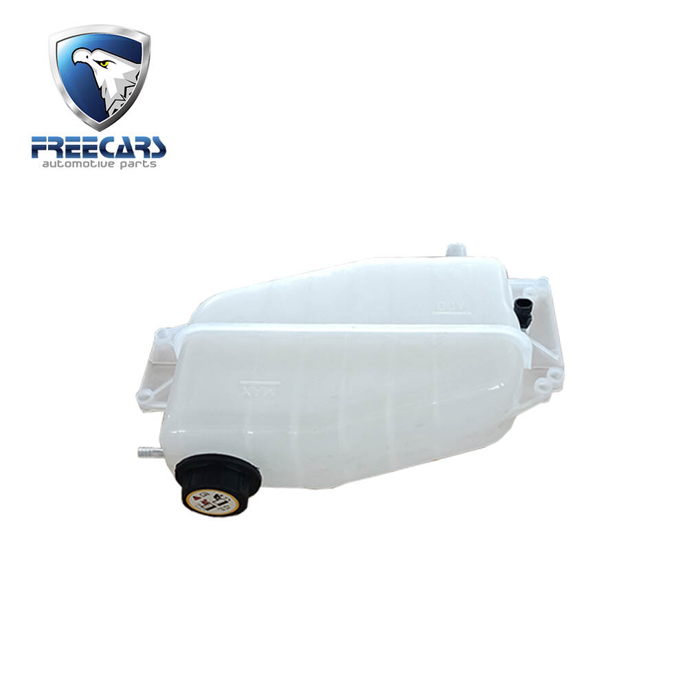 Engine Coolant Reservoir 2602943C91 American truck spare parts Fit for International truck