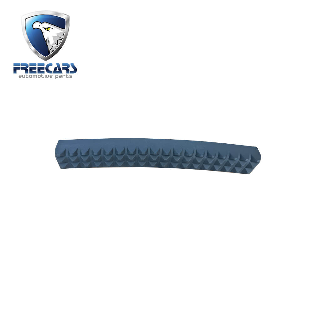 STEP PANEL Step pedal step panel footstep 504047660 LH 504047659 RH for Iveco European Truck Parts