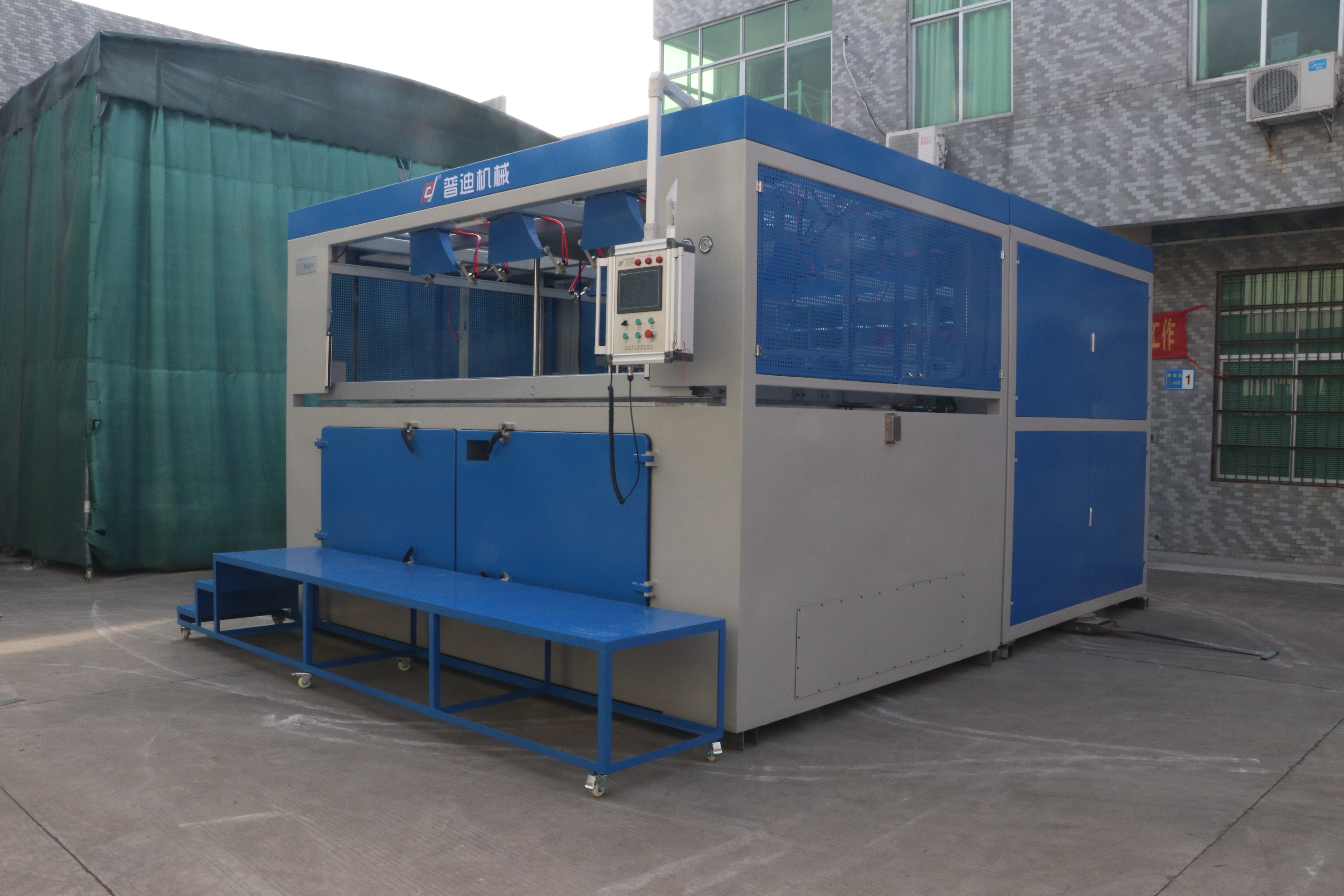 Hydroponic Tray Thermoforming Machine