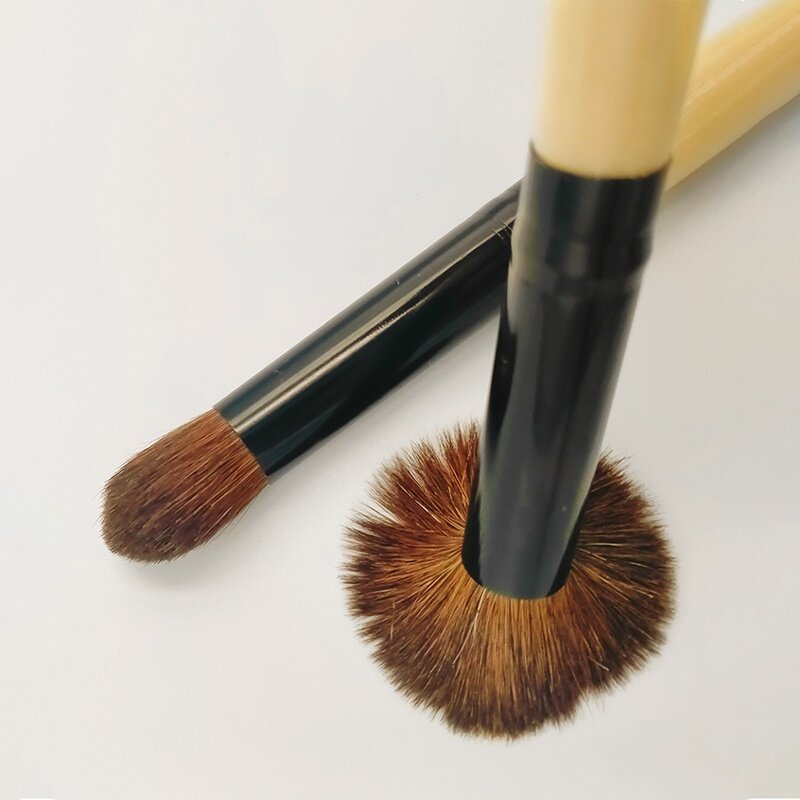 Pinceau de maquillage; Brosse