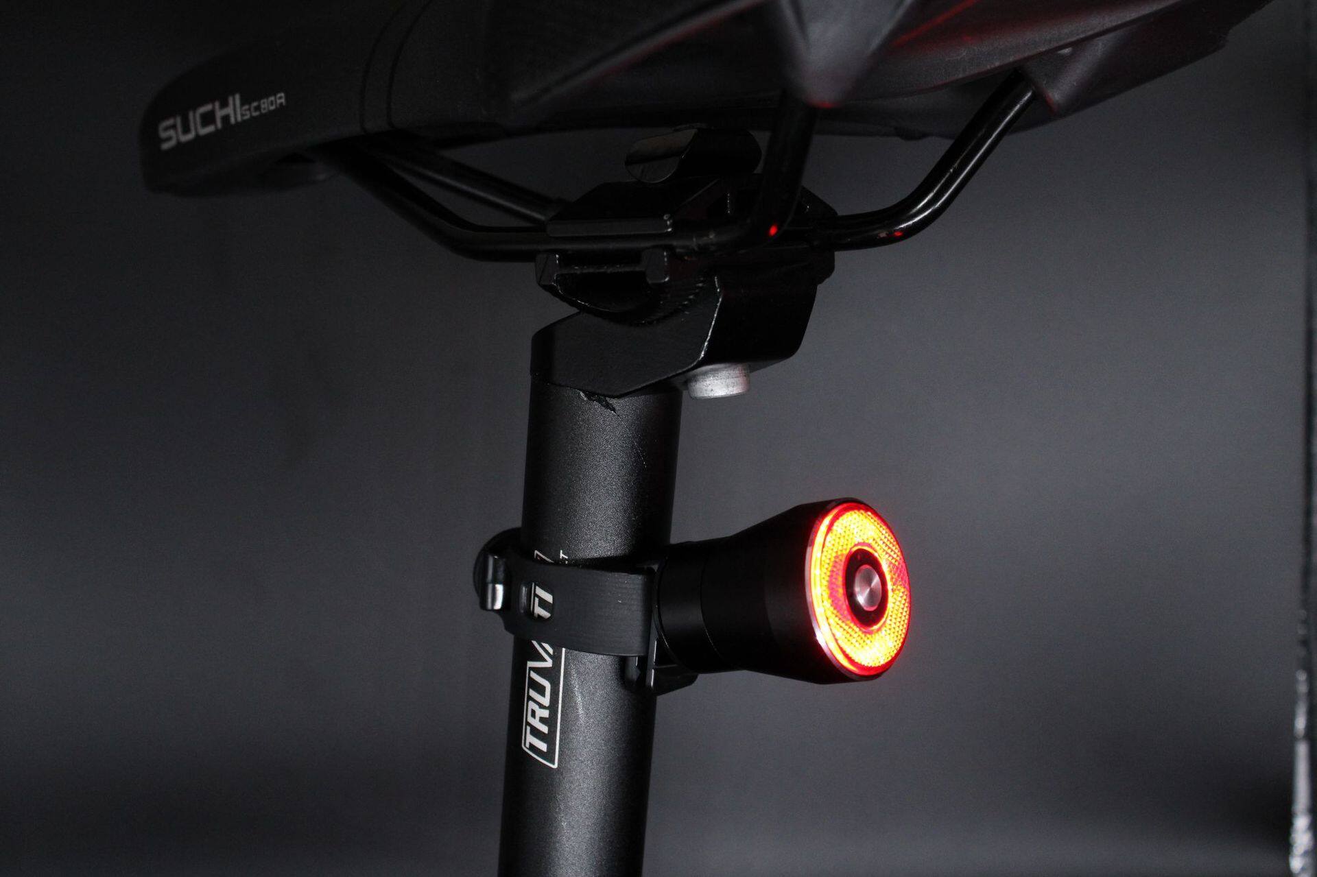 brake sensing bike light