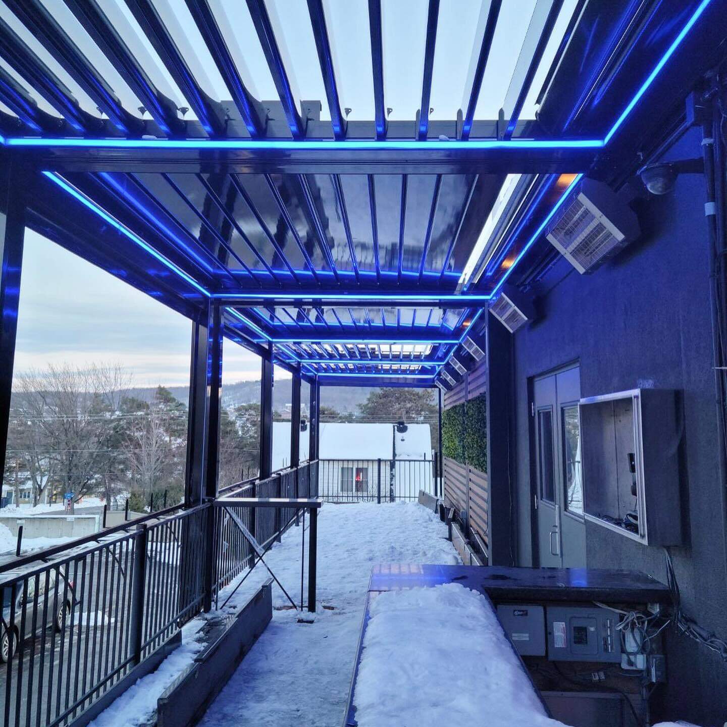 2025 Aluminum Pergola Trends: New Designs & Smart Tech