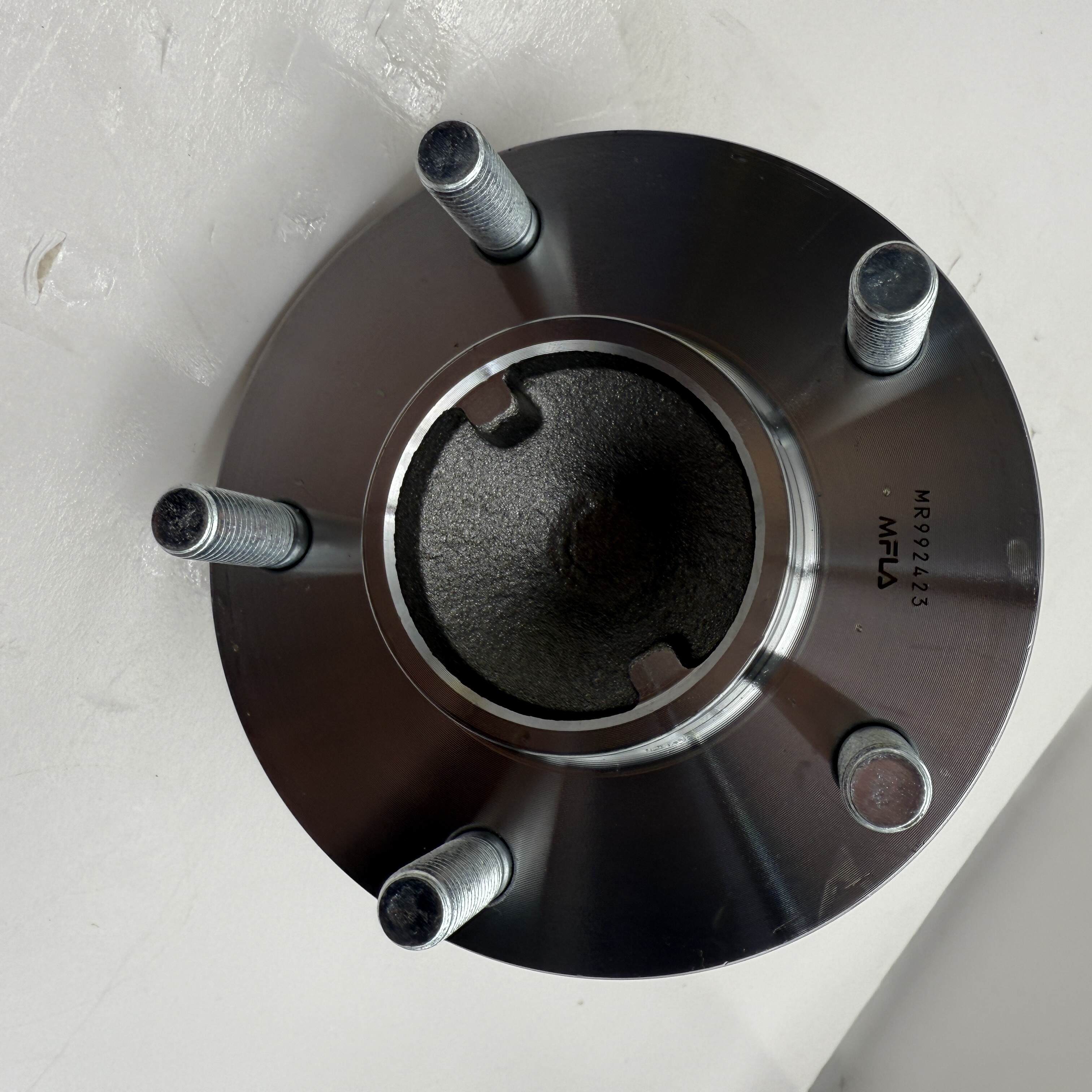 wheel bearing hub spindle, front wheel spindle and hub, spindle wheel hub, trailer wheel hub and spindle, wheel hub and spindle