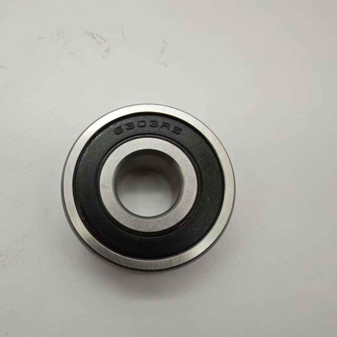 Deep groove ball bearings 6303-2RS