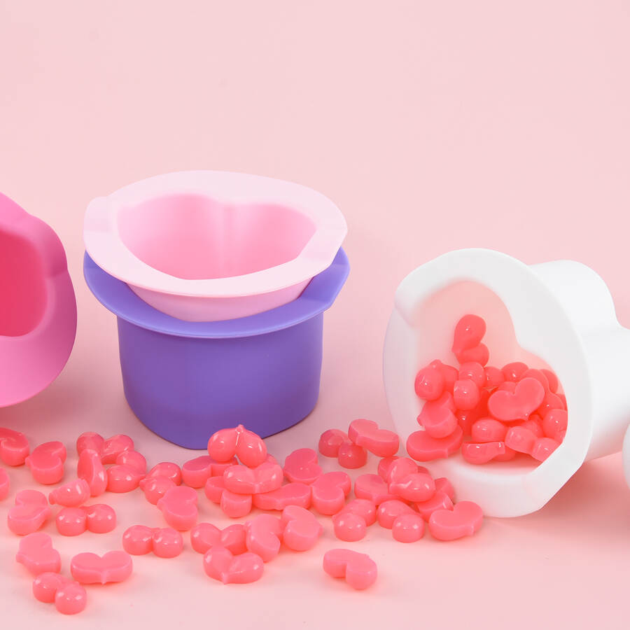 Love Heart Shaped Design Silicone Wax Bowl-200ml , Professional Paraffin Wax Machine , Wax Strips For Brazilian