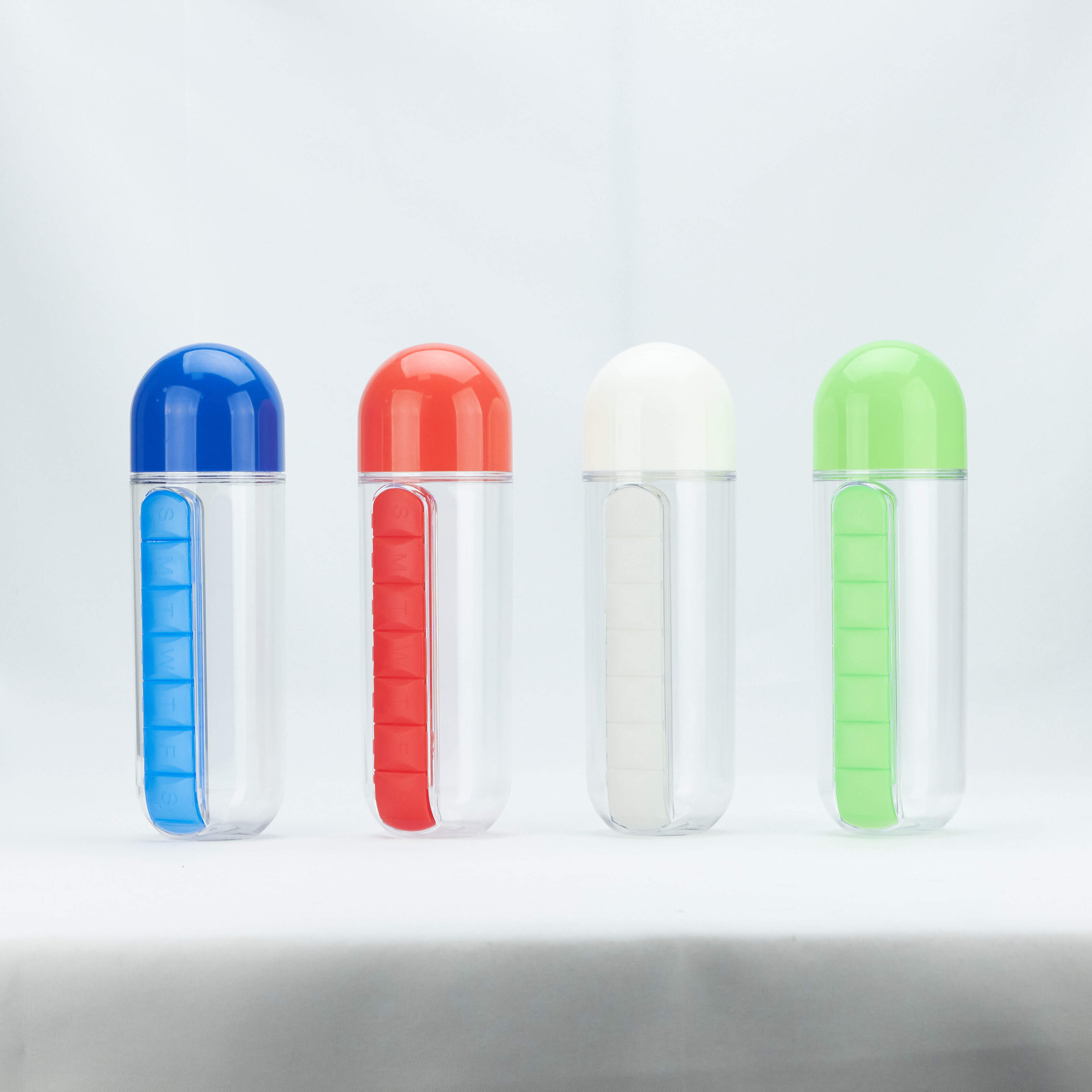 Portable Pill Box Water Cup 2 in 1 Water Bottle pill Box Storage Box Daily Sports Water Bottle with Pill Box Organizer