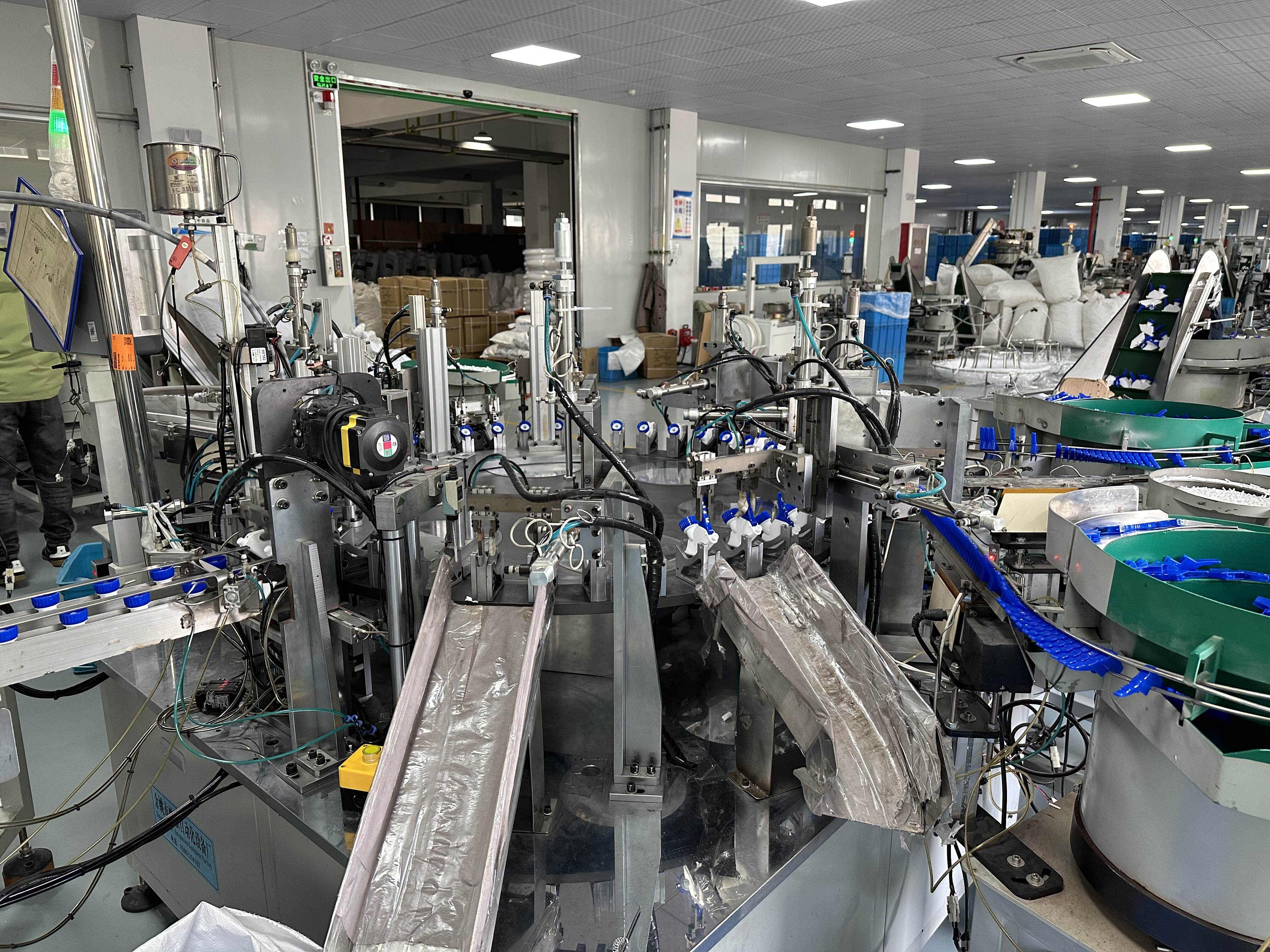 trigger Sprayer Assembly machine,automated machines,automated assembly equipment,custom automation assembly machines