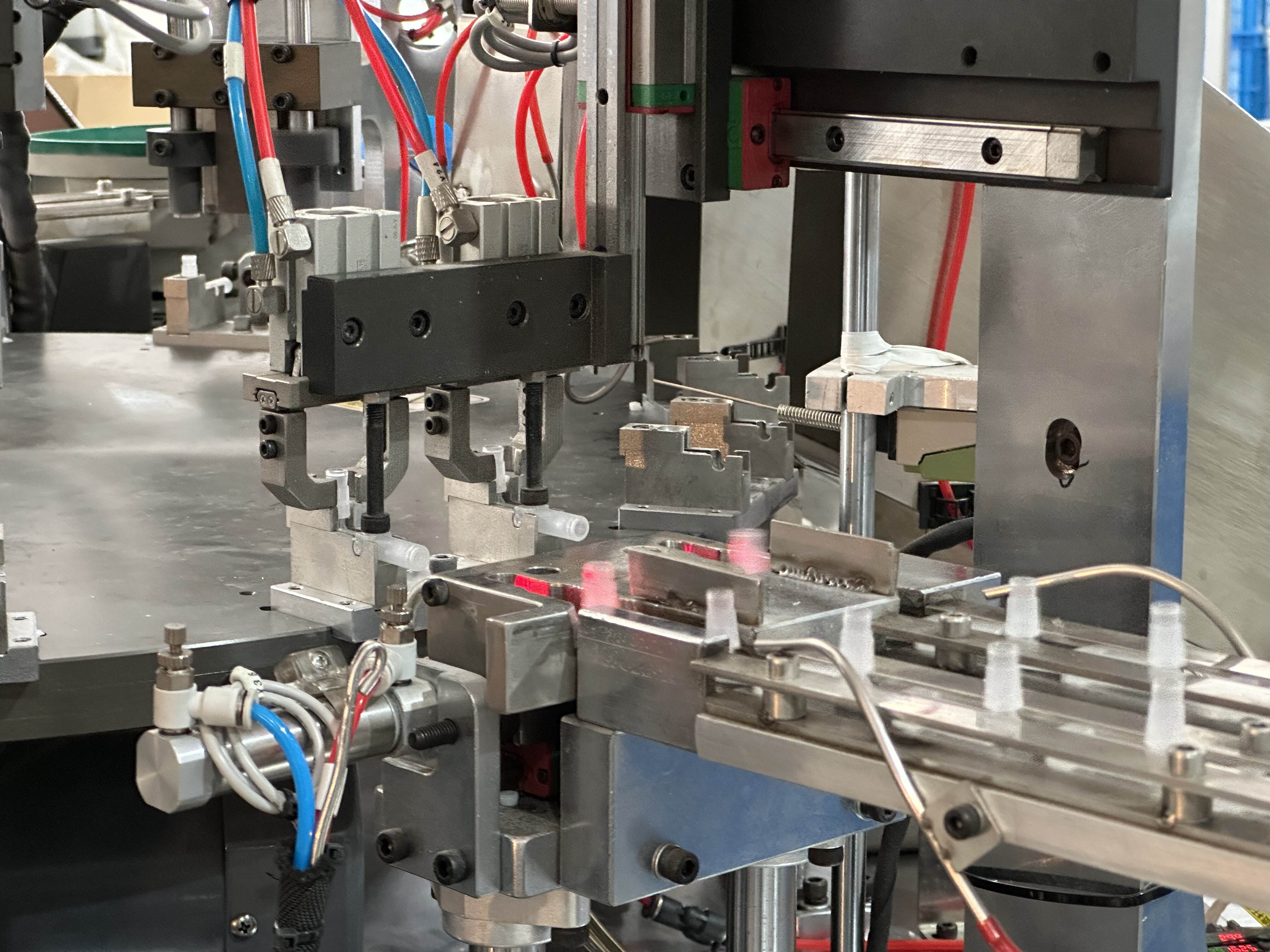 Elbow Cap Assembly Machine Manufacturer