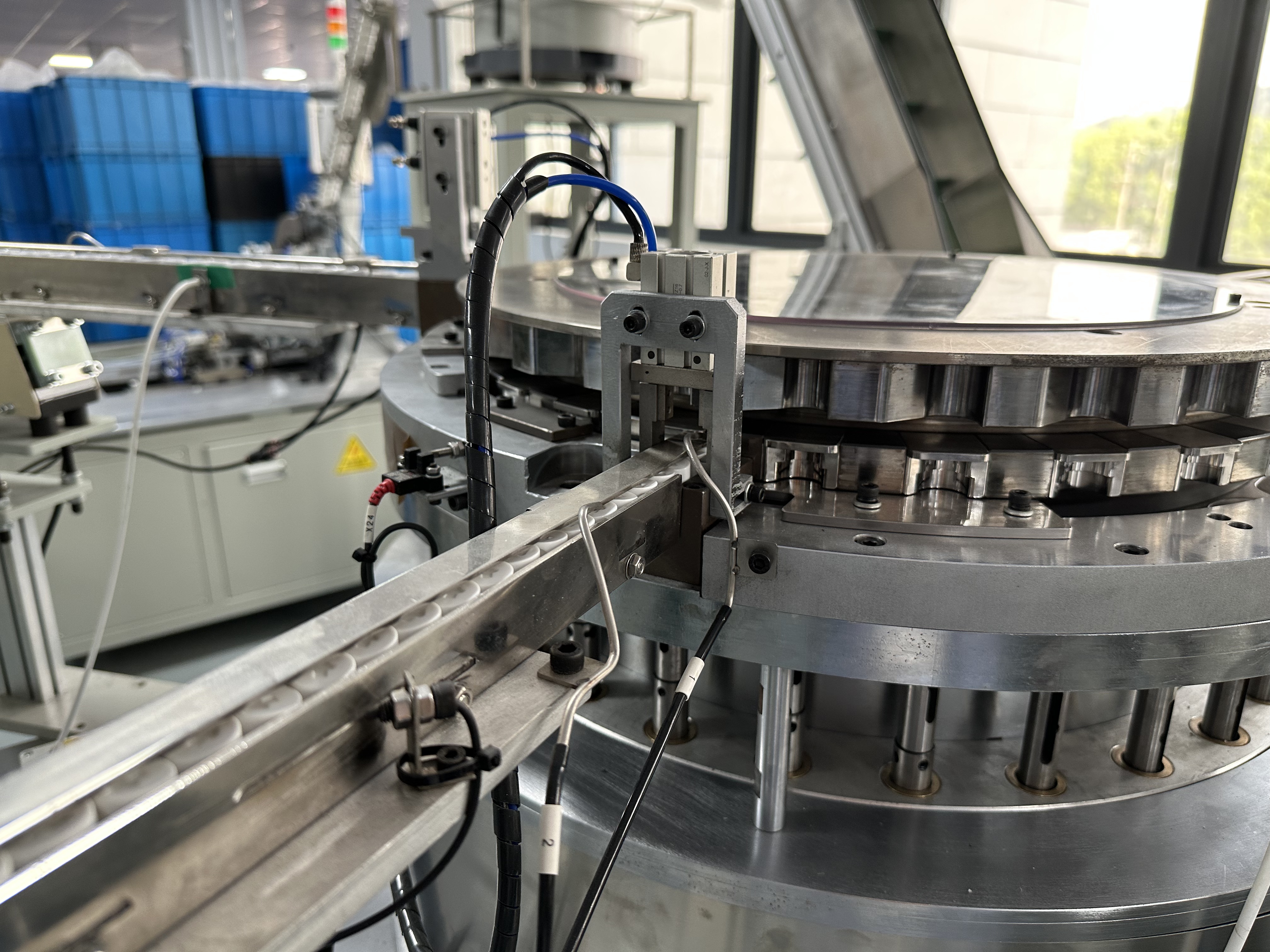 assembly machine,mist sprayer assembly machine,pump core assembly machine,cover assembly machine