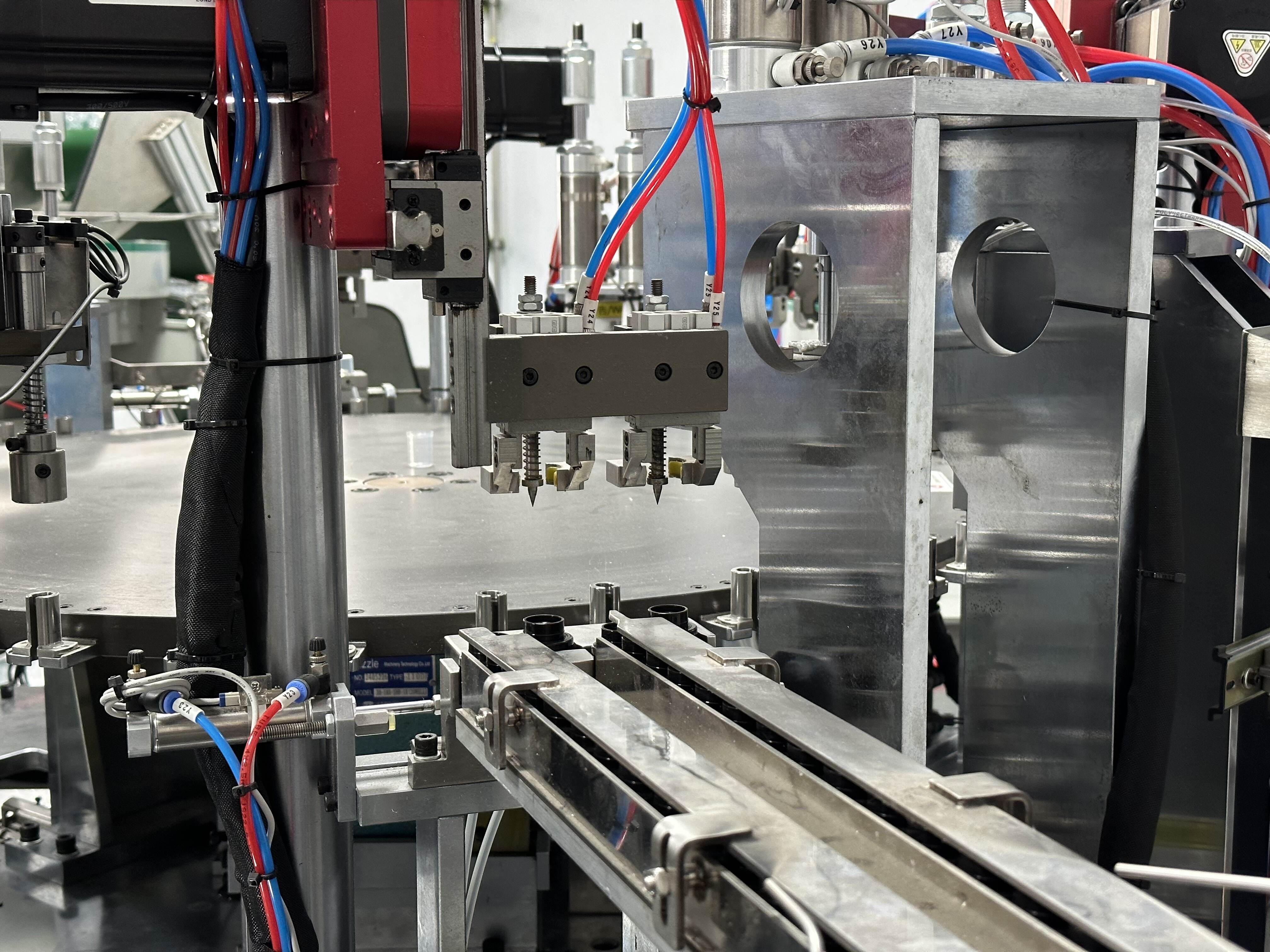 SR-MSM-09 6-piece Completed Fine Mist Assembly Machine